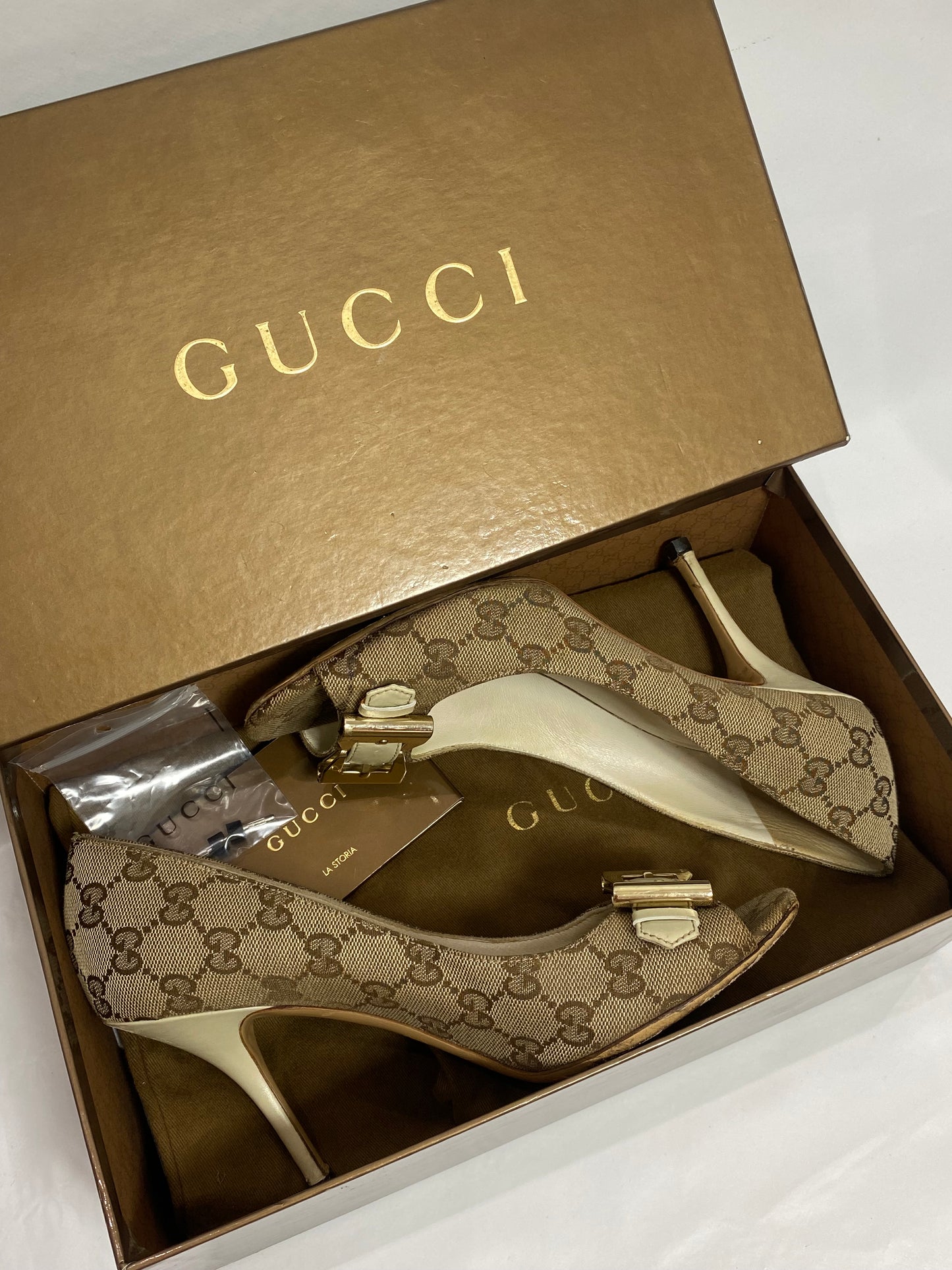 Gucci Brown & Gold Bow Heels