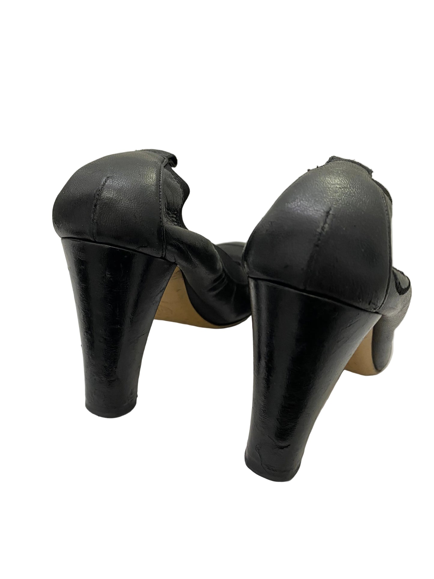 Chanel Black CC Leather Lambskin Pump Heels